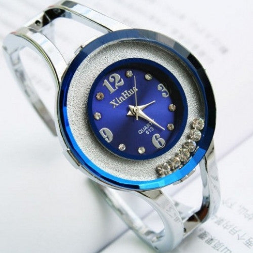 Luxury Women Watch Quartz Watch Gold Wristwatch Casual Famous Brands